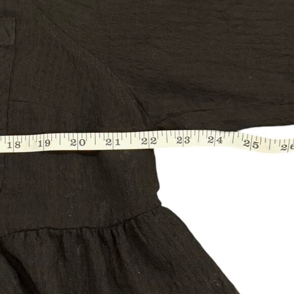 Torrid Women's Plus Black Peplum Crinkle Flannel Gauze Button Up Top - 14/16 - Picture 11 of 12